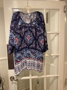 Avenue size 22-24 Top New With Tags